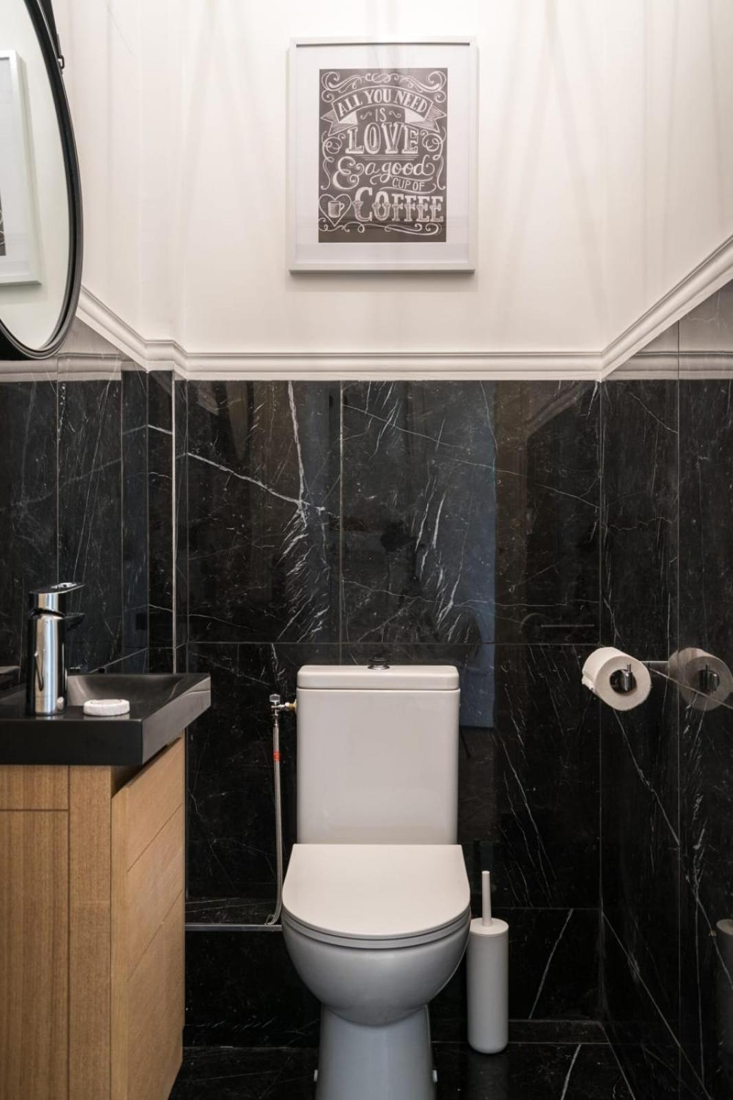 Family - 3br 10p - Trocadero Apartment *